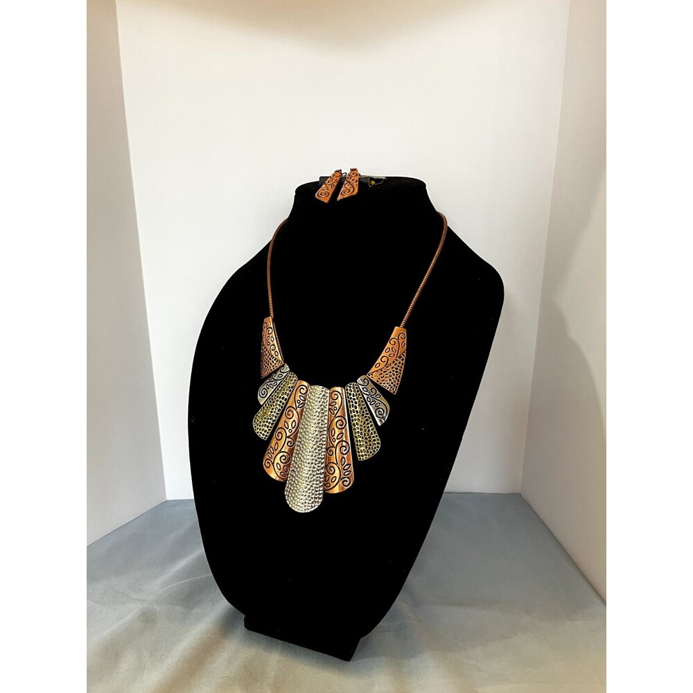 Paparazzi Untamed Hammered Copper Gold Silver Vine Necklace and Earring Set
